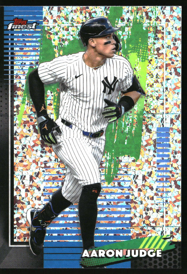 Aaron Judge #99 2026 Finest Mini-Diamond Refractors