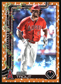 Mike Trout #H50 2025 Topps Holiday Gold Holiday Lights
