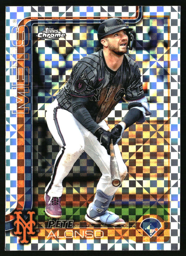 Pete Alonso #136 2025 Topps Chrome X-Fractors