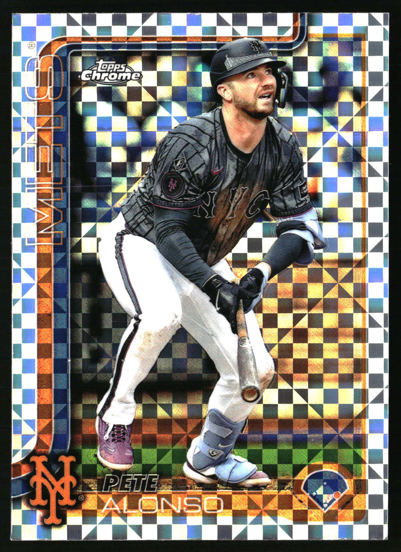 Pete Alonso #136 2025 Topps Chrome X-Fractors