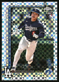 Hyeseong Kim #152 2025 Topps Chrome X-Fractors