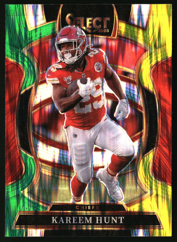 Kareem Hunt 2025 Panini Select #7 Green and Yellow Prizm Shock