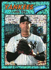 Luis Gil 2026 Topps Heritage #123 Chrome Aqua Sparkle Refractors