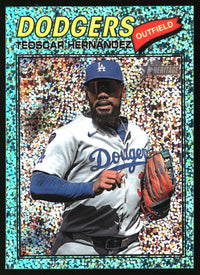 Teoscar Hernández 2026 Topps Heritage #93 Chrome Aqua Sparkle Refractors