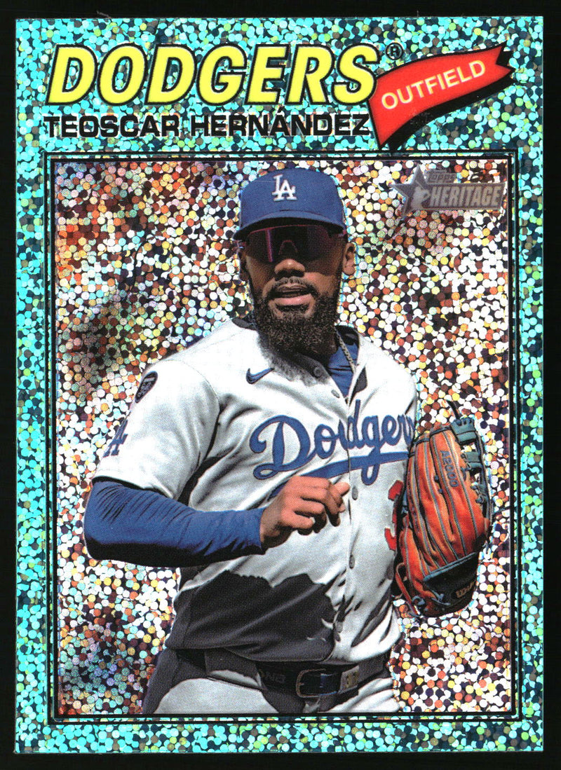 Teoscar Hernández 2026 Topps Heritage #93 Chrome Aqua Sparkle Refractors