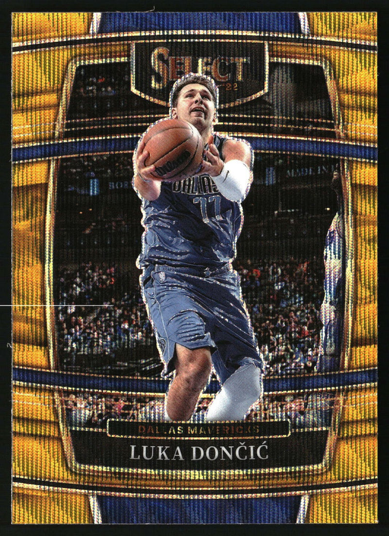 Luka Doncic 2021-22 Panini Select #12 Gold Wave Prizm